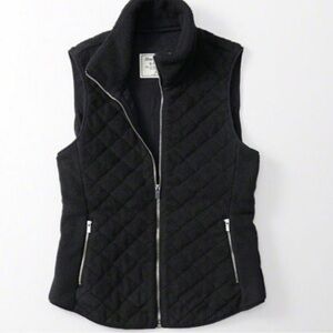 ABERCROMBIE & FITCH Quilted Vest